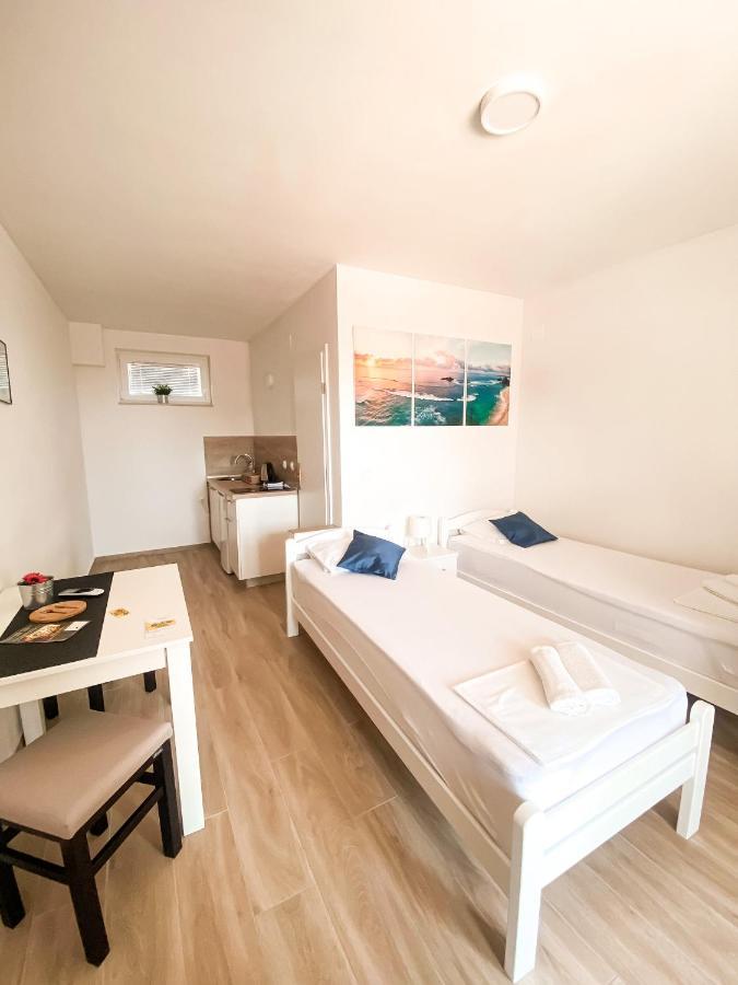 Alex Doll Appartement *